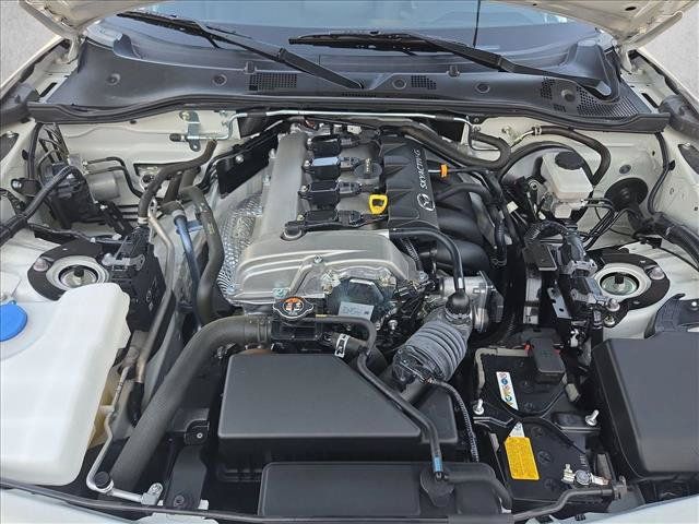 Used 2023 MAZDA MX-5 Miata Grand Touring RWD image 21