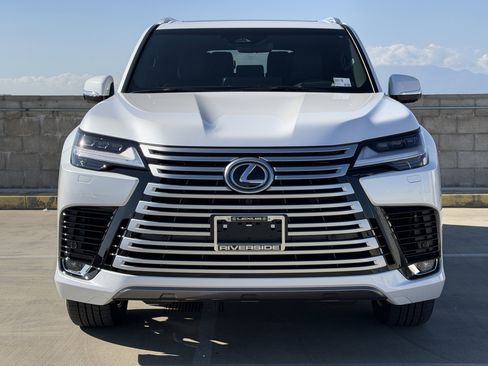 New 2026 Lexus LX 700h Luxury AWD/4WD image 5