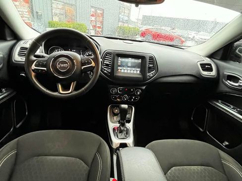 Used 2021 Jeep Compass Sport AWD/4WD image 7