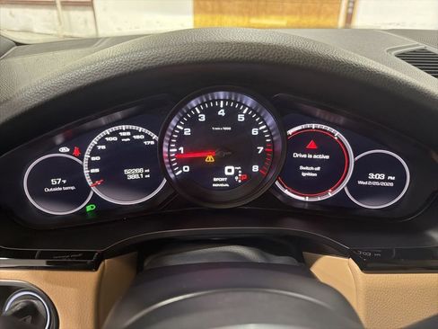 Used 2019 Porsche Cayenne image 15