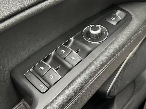 Used 2023 Alfa Romeo Stelvio Veloce AWD/4WD image 31