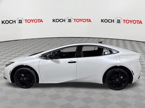 New 2026 Toyota Prius Plug-In Hybrid FWD image 2