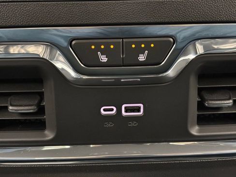 New 2026 GMC Sierra 1500 Denali w/ Denali Reserve Package image 7