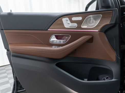 New 2026 Mercedes-Benz GLE 580 4MATIC image 11