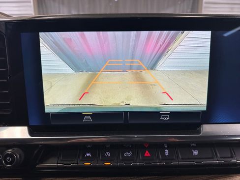 Certified 2025 Chevrolet Silverado 1500 LT image 15