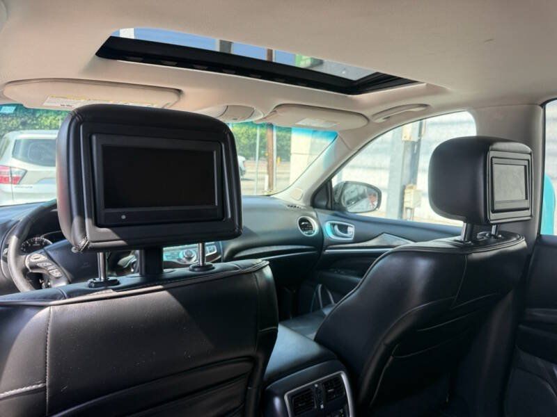 Used 2013 INFINITI JX35 AWD w/ Premium Pkg image 23