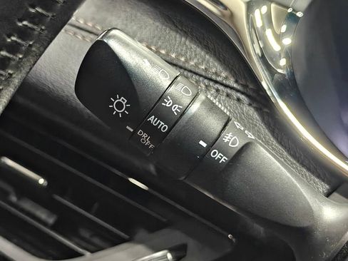 Used 2013 Toyota Avalon XLE Touring image 37