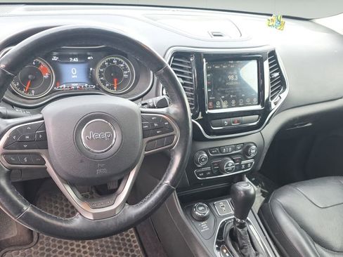 Used 2019 Jeep Cherokee Limited AWD/4WD image 11