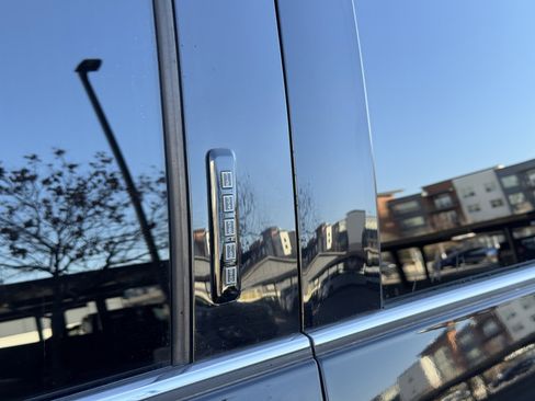 Used 2019 Ford F150 Limited image 18