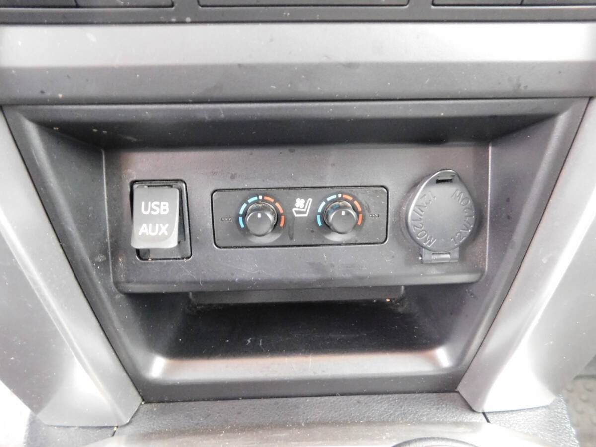 Used 2017 Toyota 4Runner Limited AWD/4WD image 16