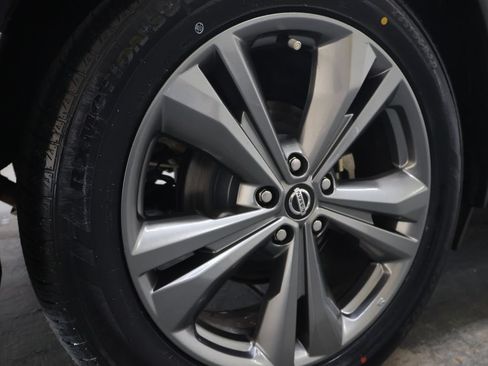 Used 2019 Nissan Murano Platinum w/ Cargo Package FWD image 34