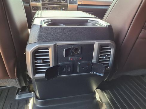 Used 2017 Ford F250 Platinum w/ Platinum Ultimate Package AWD/4WD image 16