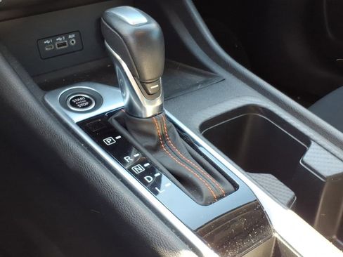 Used 2023 Nissan Sentra SR w/ Midnight Edition Package image 17