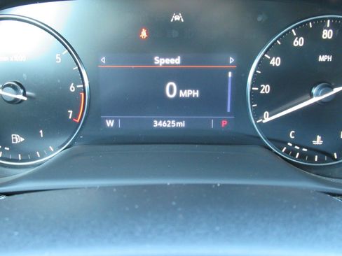 Used 2022 Buick Envision Preferred FWD image 27