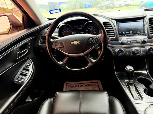Used 2017 Chevrolet Impala LT image 23