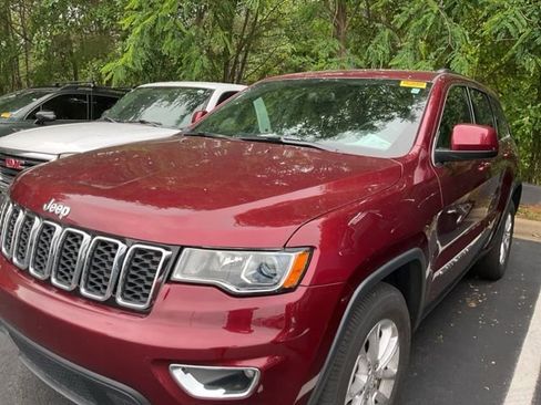 Used 2021 Jeep Grand Cherokee Laredo RWD image 9