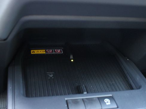 New 2026 Toyota Corolla Cross LE AWD/4WD image 39