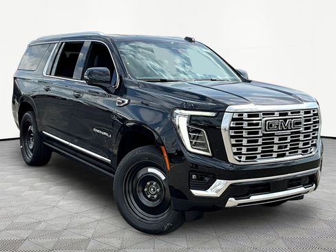 New 2026 GMC Yukon XL Denali w/ Denali Reserve Package AWD/4WD image 2