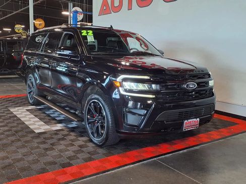 Used 2022 Ford Expedition Max Limited AWD/4WD image 2