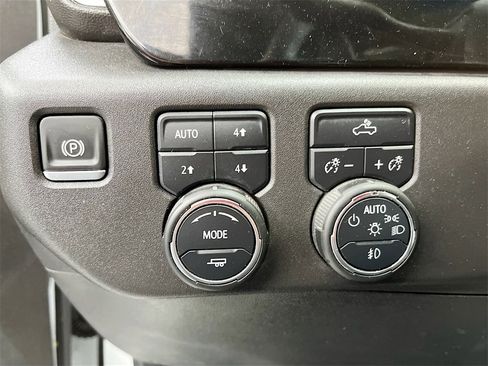 Used 2025 Chevrolet Silverado 1500 LT Trail Boss w/ Protection Package image 10