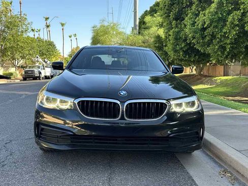 Used 2019 BMW 530i image 3