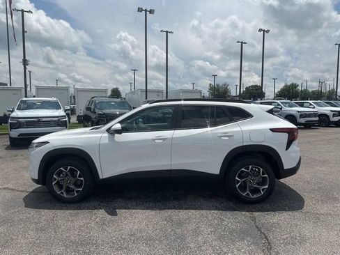 New 2026 Chevrolet Trax LT FWD image 5