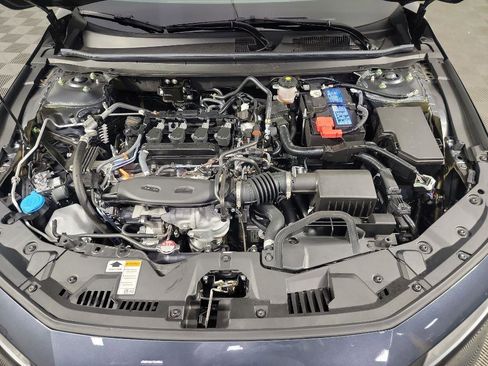 Certified 2025 Honda Accord LX image 15