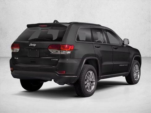 Used 2018 Jeep Grand Cherokee Laredo AWD/4WD image 8
