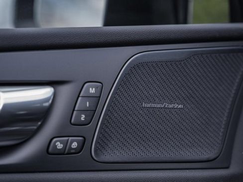 New 2026 Volvo XC60 B5 Plus w/ Protection Package Premier image 37