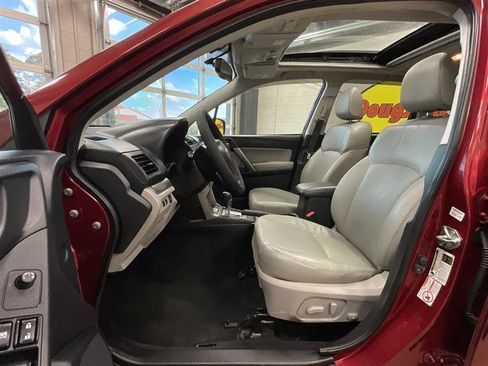 Used 2015 Subaru Forester 2.5i Limited image 11