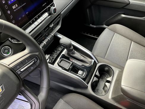 Certified 2025 Chevrolet Colorado W/T RWD image 17