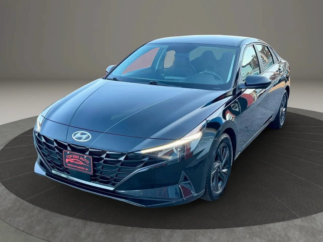 Used 2021 Hyundai Elantra SEL w/ Convenience Package FWD image 1