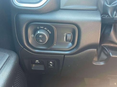 Used 2023 RAM 1500 Big Horn AWD/4WD image 22