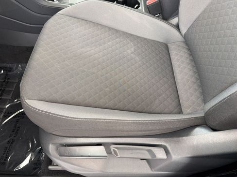 Used 2019 Volkswagen Tiguan S FWD image 14