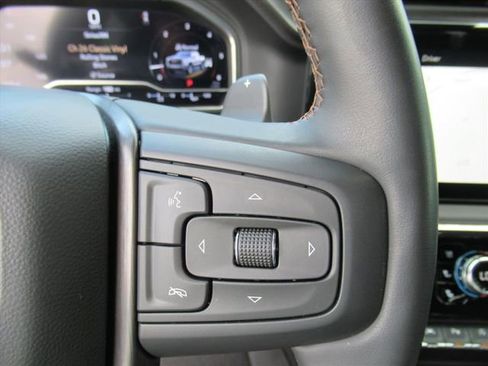 Used 2024 GMC Sierra 1500 AT4 w/ Technology Package AWD/4WD image 28