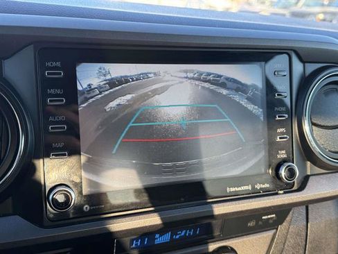 Used 2021 Toyota Tacoma TRD Sport AWD/4WD image 39