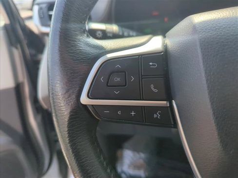 Used 2022 Toyota Sienna XLE FWD image 12