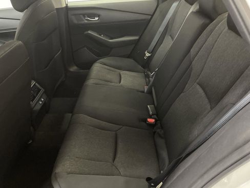 Certified 2025 Honda Accord SE image 22