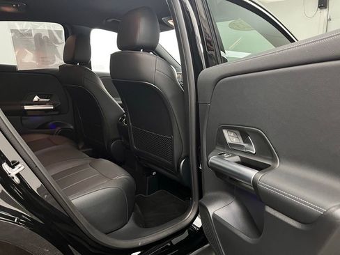 Used 2023 Mercedes-Benz GLA 250 4MATIC image 31