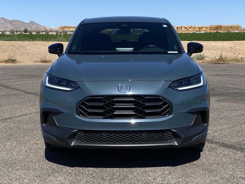 Used 2025 Honda HR-V Sport image 8