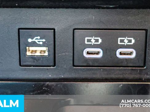 Used 2025 Toyota Camry SE image 42