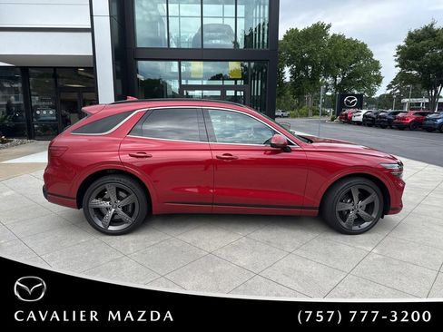Used 2024 Genesis GV70 2.5T w/ Sport Prestige Package AWD/4WD image 5