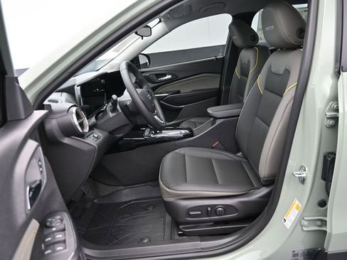 New 2026 Chevrolet Trax ACTIV w/ Driver Confidence Package image 38