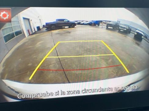 Used 2019 Toyota Yaris LE image 15