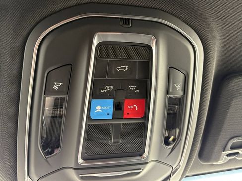 New 2026 Jeep Grand Cherokee L 2WD image 27