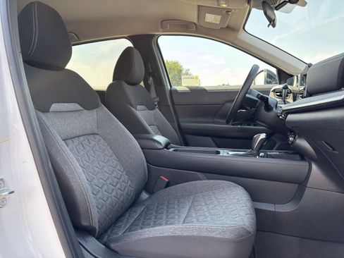 Used 2026 Nissan Kicks SV w/ Cold Weather Package FWD image 35