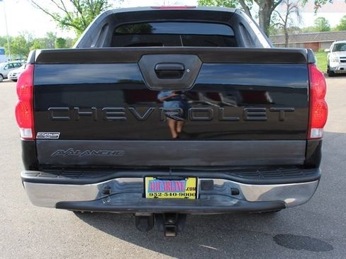 Used 2004 Chevrolet Avalanche Z71 image 32