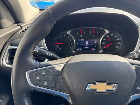 Used 2019 Chevrolet Equinox LT FWD image 25