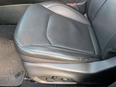 Used 2022 Jeep Compass Latitude w/ Sun and Sound Group image 16