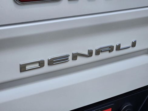 Used 2023 GMC Sierra 1500 Denali w/ Denali Reserve Package AWD/4WD image 29
